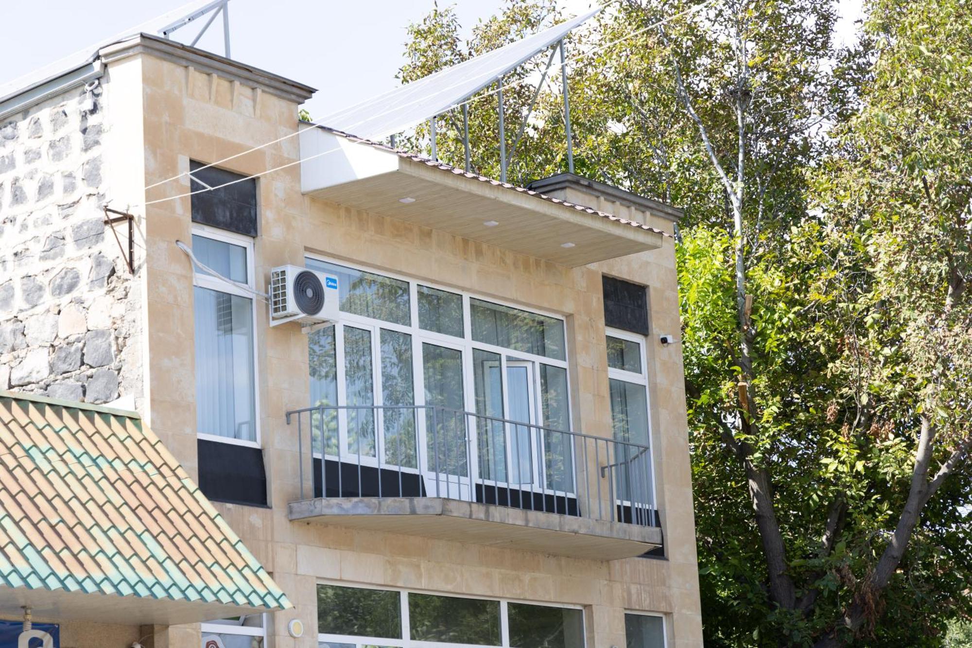 Gladzor Hotel Exterior foto