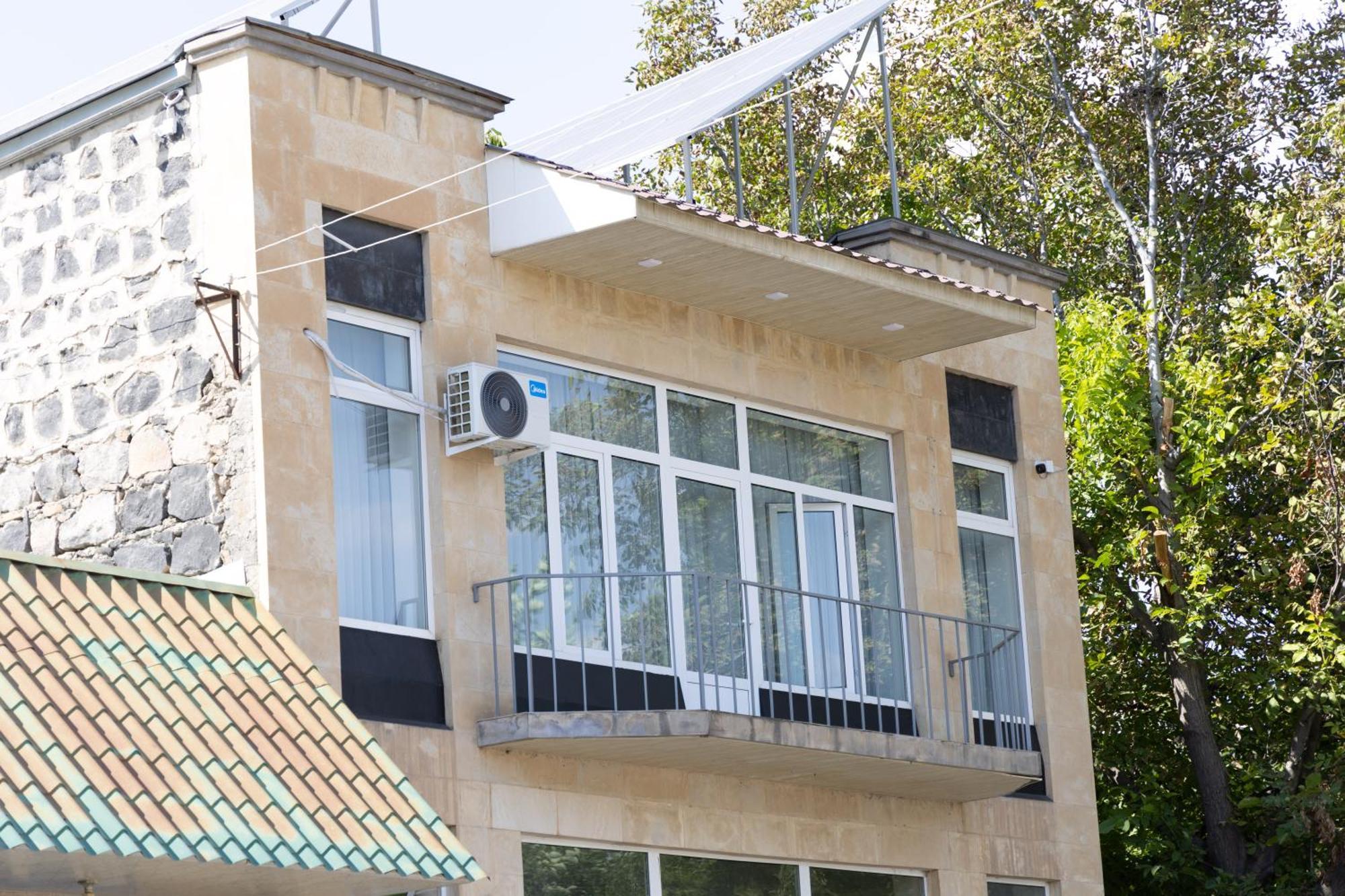 Gladzor Hotel Exterior foto